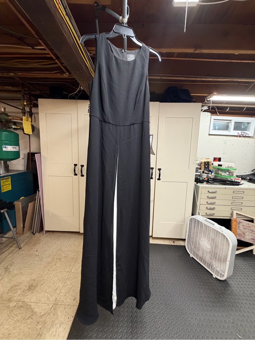 Adrianna Papell Black Sleeveless Wide-Leg Jumpsuit with Center Tuck